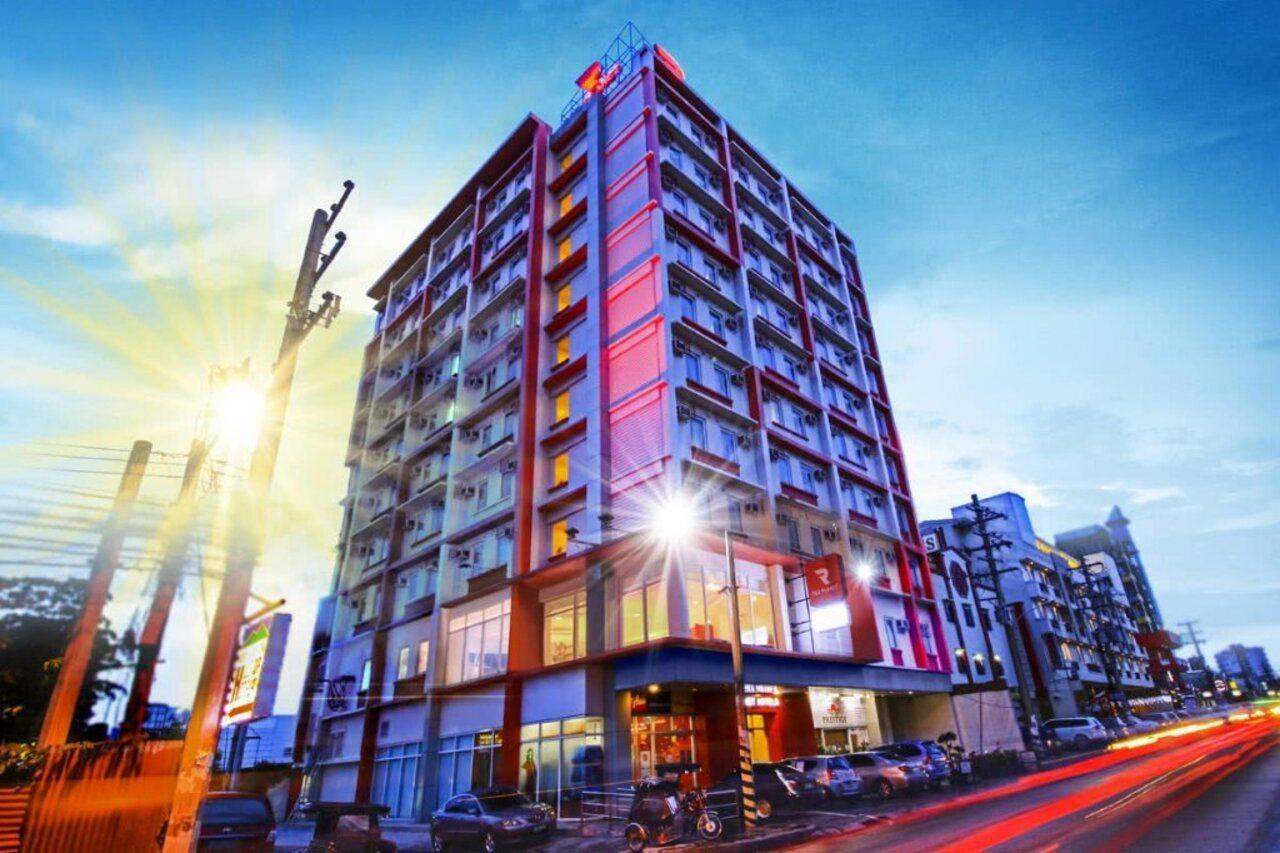 Red Planet Clark Angeles City Exterior foto