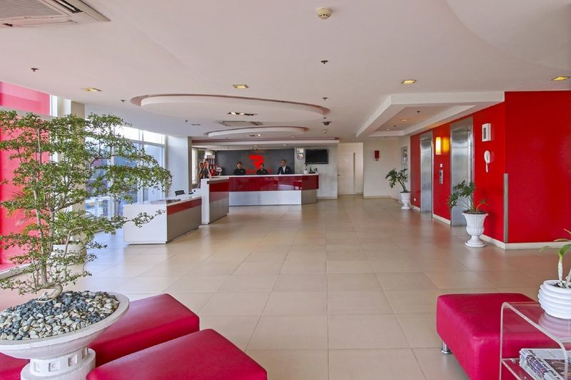 Red Planet Clark Angeles City Exterior foto
